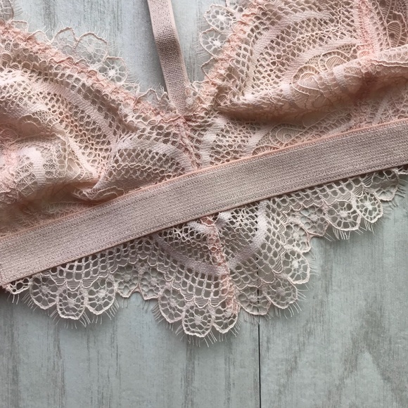 ♥️Free People Swept Away Bra NWT - Picture 4 of 8